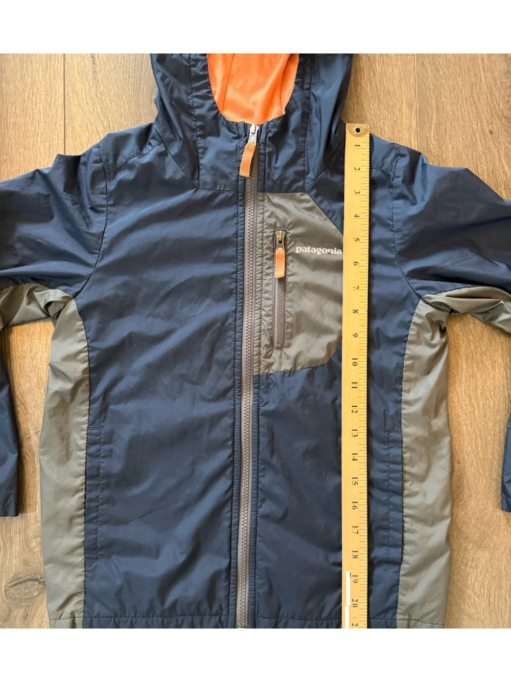 Patagonia Boys' Quartzsite Jacket blue gray hooded windbreaker size 10 medium